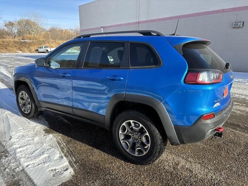 2020 Jeep Cherokee — rear three-quarter view