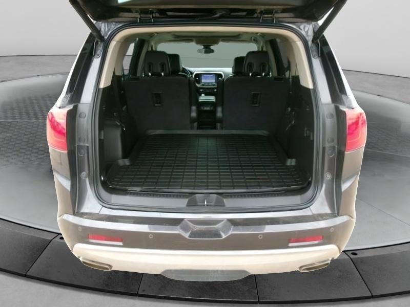 2017 GMC Acadia — detail view