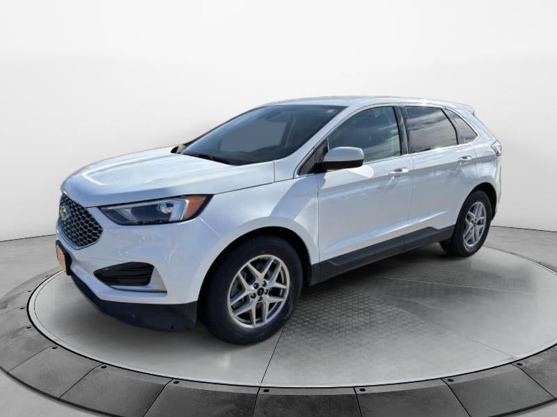 2024 Ford Edge SEL in White — front three-quarter view